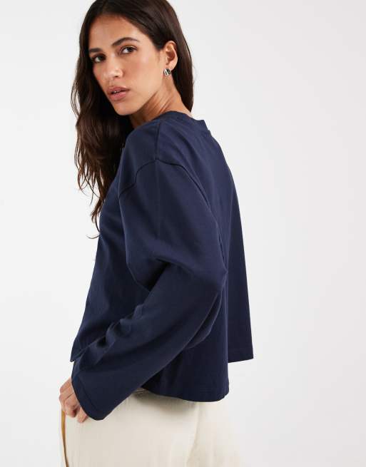 ASOS DESIGN long sleeve boxy cropped t-shirt in navy, 2 of 4