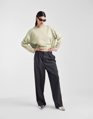 Asos Design Long Sleeve Boxy Cropped T-shirt In Green
