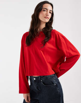 Asos Design Long Sleeve Boxy Cropped T-shirt In Red