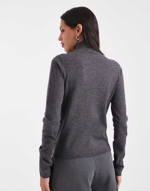 ASOS DESIGN long sleeve fine gauge roll neck jumper in charcoal, 4 of 4