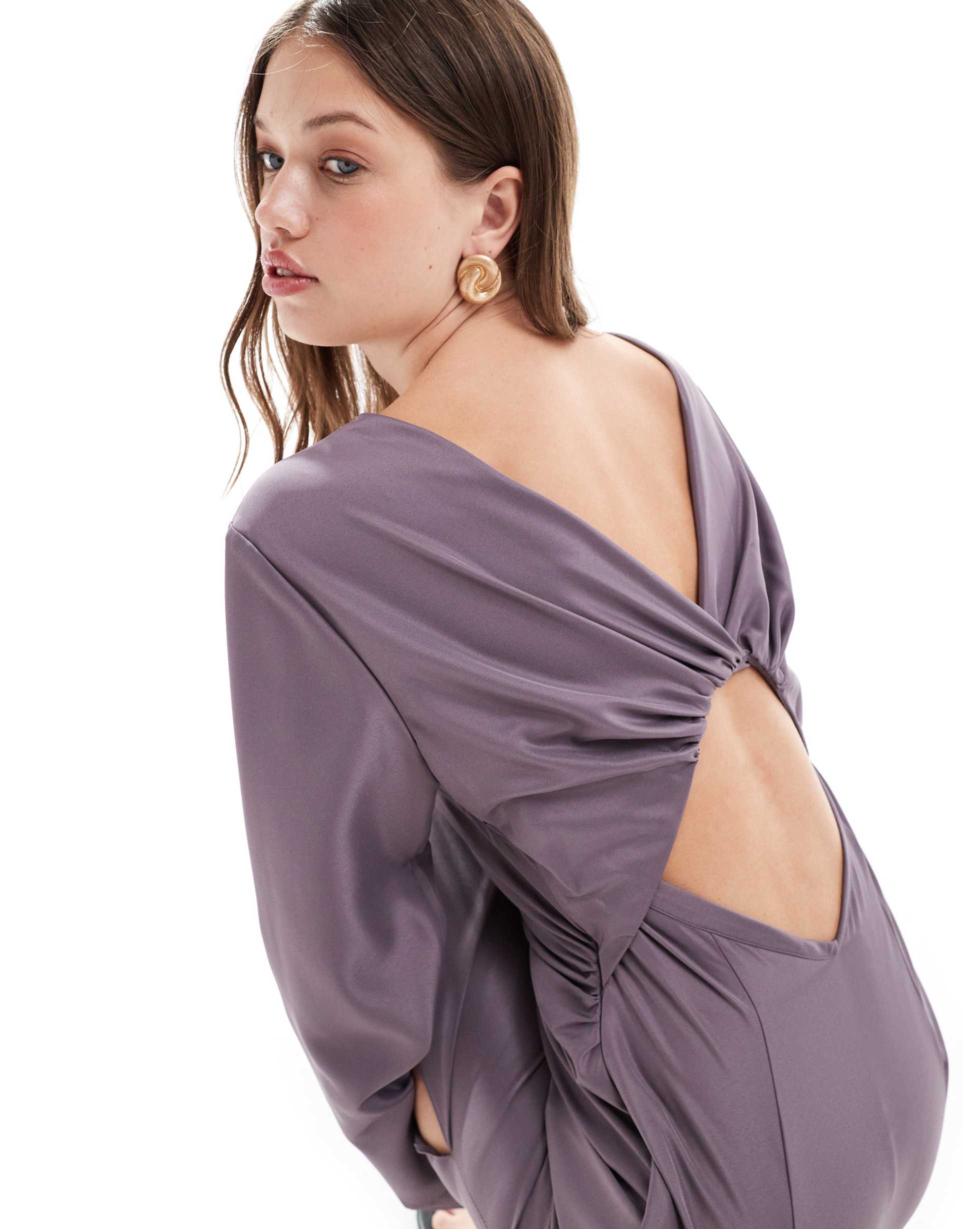 asos design long sleeve gathered waist midi with twist back detail in deep mauve