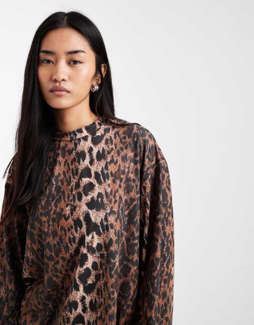 ASOS DESIGN long sleeve oversized top in leopard print, 3 of 4