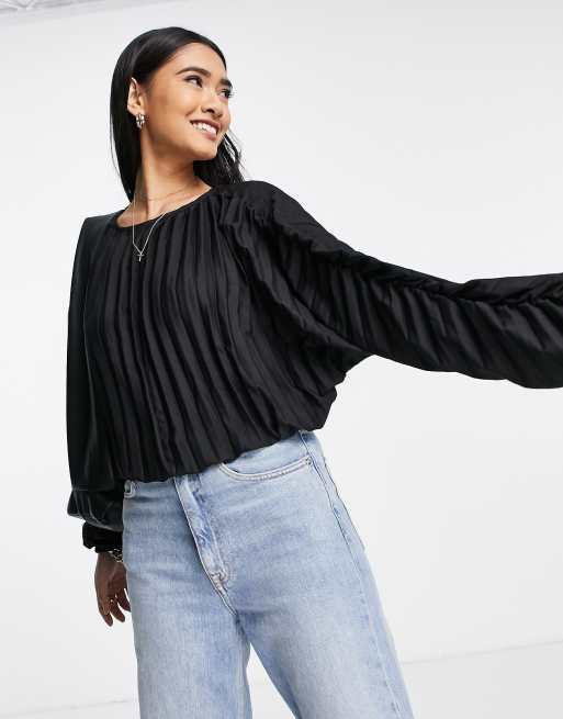 Black batwing hot sale shirt