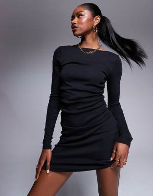 long sleeve ruched side mini dress in black