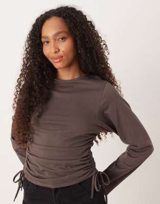 Asos Design Long Sleeve Ruched Tie Side T-shirt In Brown