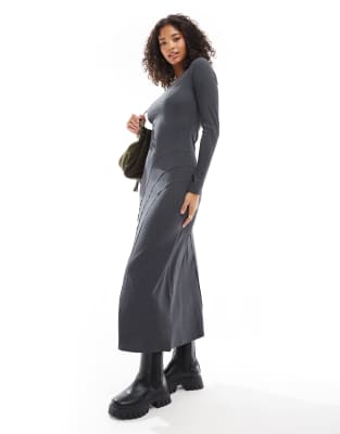 long sleeve scoop neck midi dress with seam detail in charcoal-Multi