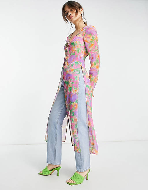 misundelse demonstration elevation ASOS DESIGN long sleeve sheer tie front maxi kimono in pink & bright print  | ASOS