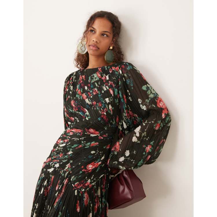 bold floral maxi dress Shop Pink Bold Floral Printed Maxi Dress - for Women | OUTZIDR