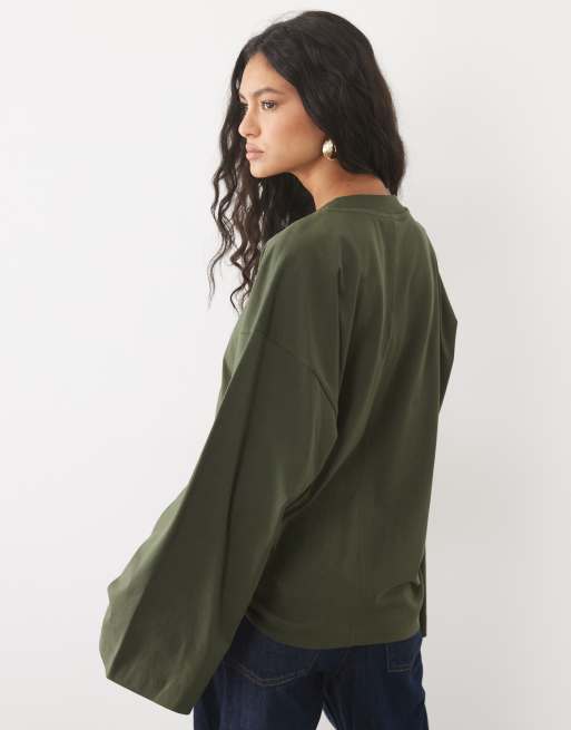ASOS DESIGN long sleeve skate t-shirt in khaki, 4 of 4