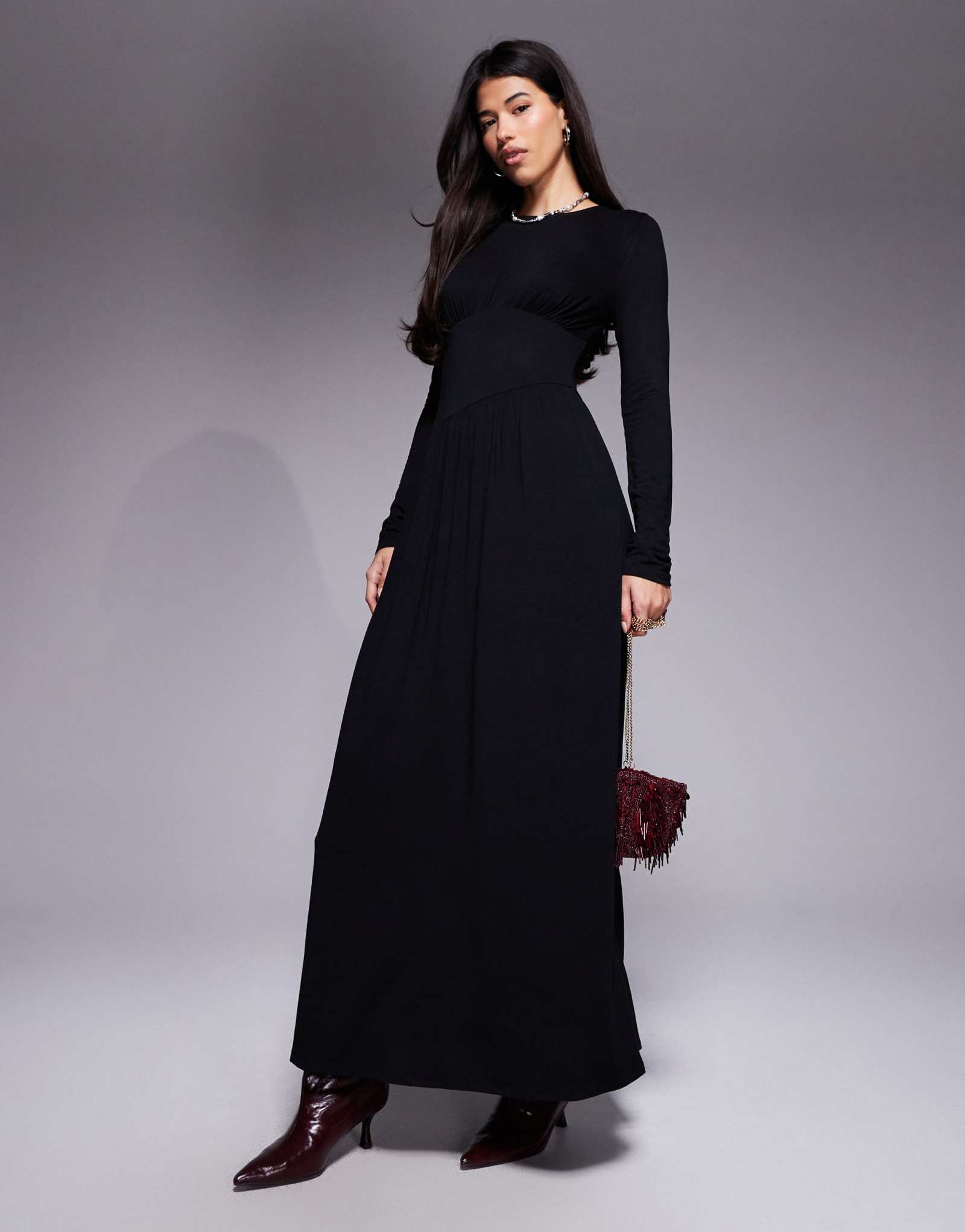 Макси-платье ASOS DESIGN с длинным рукавом и вырезом лодочкой и асимметричной талией черного цвета