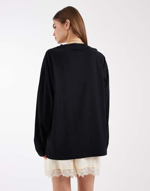 ASOS DESIGN long sleeve t-shirt with bloom graphic in black, 4 of 4