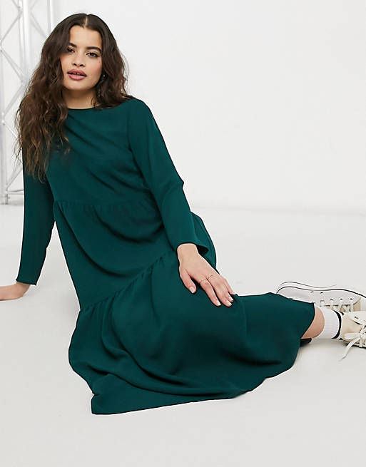Dresses long sleeve tiered smock midi dress in forest green 
