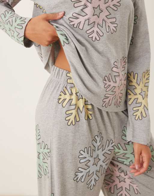ASOS DESIGN long sleeve top & trouser pyjama set in snowflake print