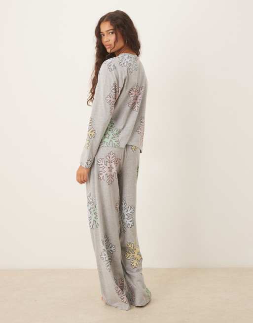 ASOS DESIGN long sleeve top & trouser pyjama set in snowflake print