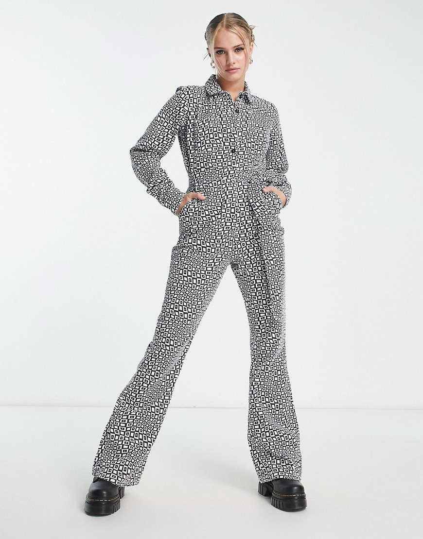 Asos Design Long Sleeve Twill Jumpsuit With Collar In Geo Print-multi