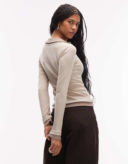 ASOS DESIGN long sleeve v neck with collar top in beige , 2 of 4