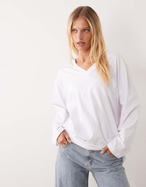 ASOS DESIGN long sleeve with v neck top in white - view 1