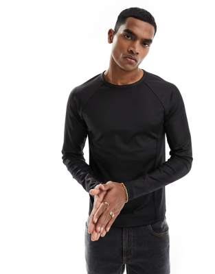 ASOS DESIGN long sleeved muscle fit T-shirt in black with seam