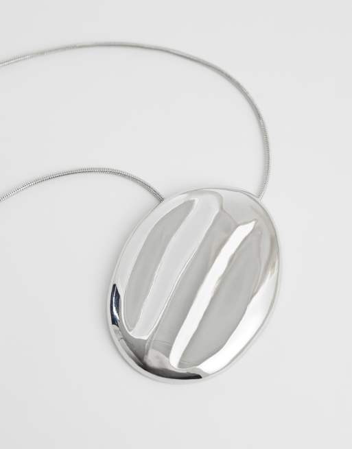 ASOS DESIGN long snake chain necklace with large oval pendant in silver tone, 4 of 4