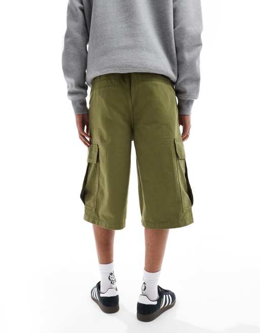 ASOS DESIGN longer length cargo shorts in khaki green, 4 of 5