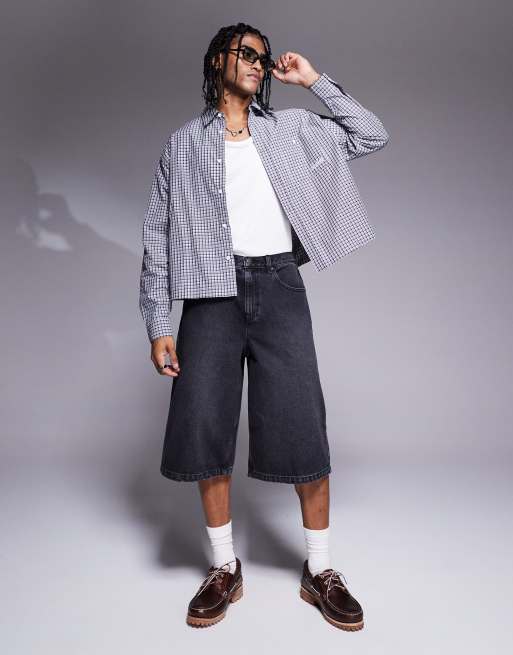 ASOS DESIGN longer length denim jort in washed black, 3 of 5