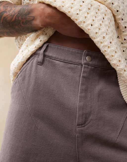 ASOS DESIGN – Länger geschnittene Jorts in Anthrazit