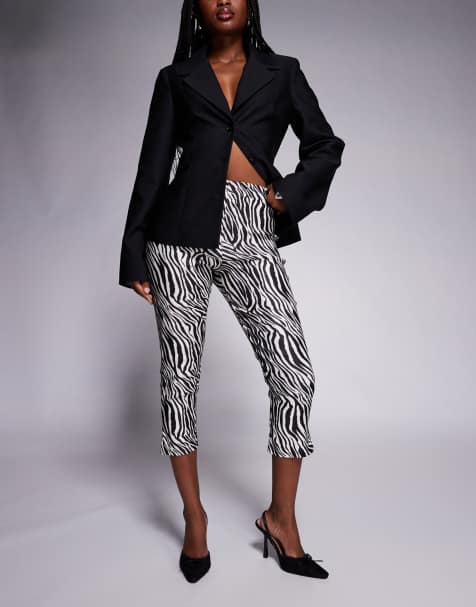 ASOS DESIGN – Longline-Caprihose aus Bengaline mit Saumschlitz und Zebraprint - view 1