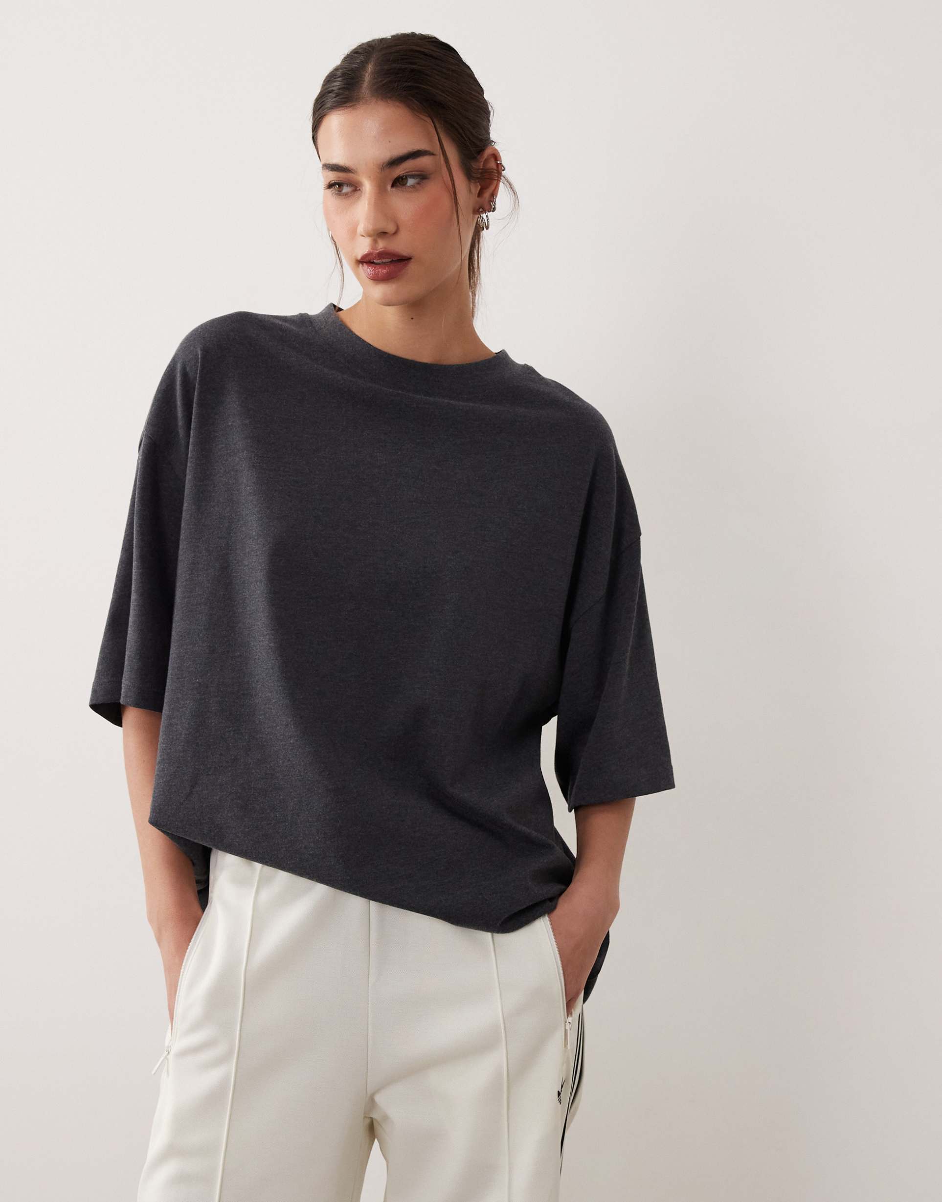 asos design longline heavyweight oversized t-shirt in charcoal