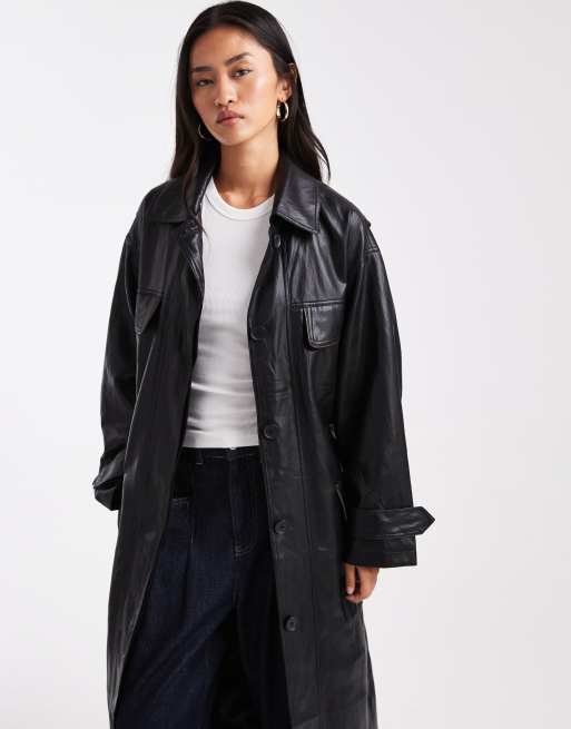 ASOS DESIGN longline leather look trench with contrast pockets in black, 2 of 4