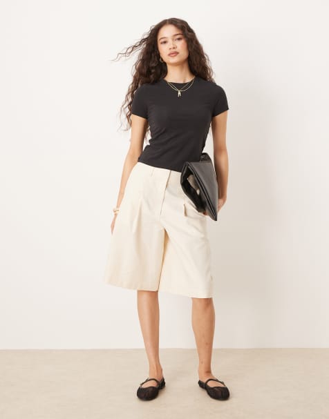 ASOS DESIGN longline pleat front safari shorts in cream - view 1