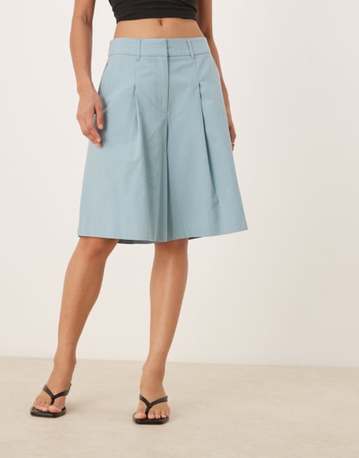 ASOS DESIGN longline pleat front safari shorts in turquoise