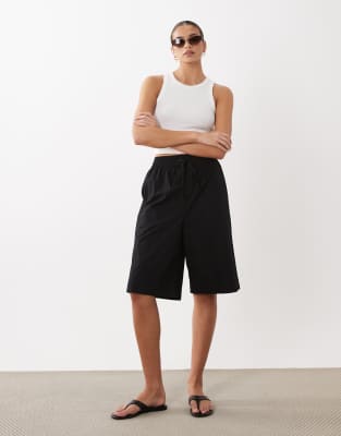 Longline-Shorts in Schwarz Schwarz 38