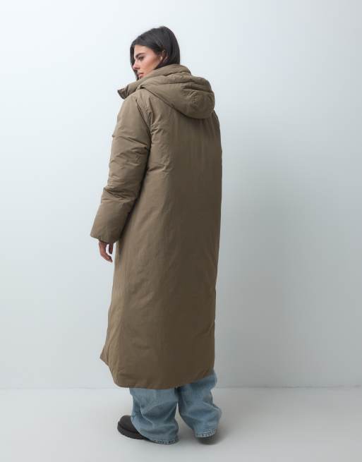 ASOS DESIGN Longline-Steppjacke mit Kapuze in Mushroom, 4 von 4