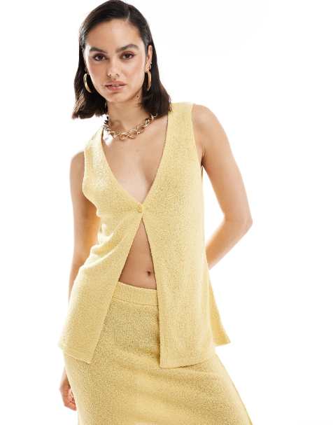 ASOS DESIGN – Longline-Strickweste in Zitronengelb aus strukturiertem Garn, Kombiteil - view 1