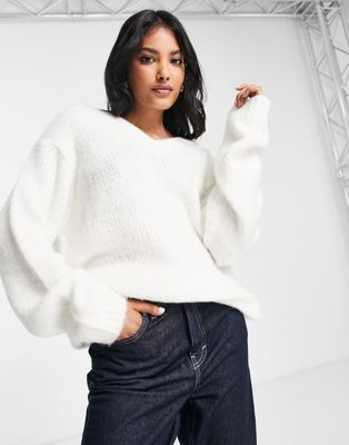 ASOS DESIGN longline sweater with v neck in brushed yarn in cream | ASOS