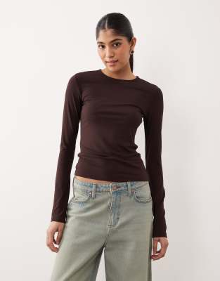 ASOS DESIGN - Longline-T-Shirt aus Interlock-Stoff in Braun, Kombiteil-Brown