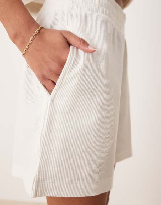 ASOS DESIGN longline waffle short in cream, 2 of 5