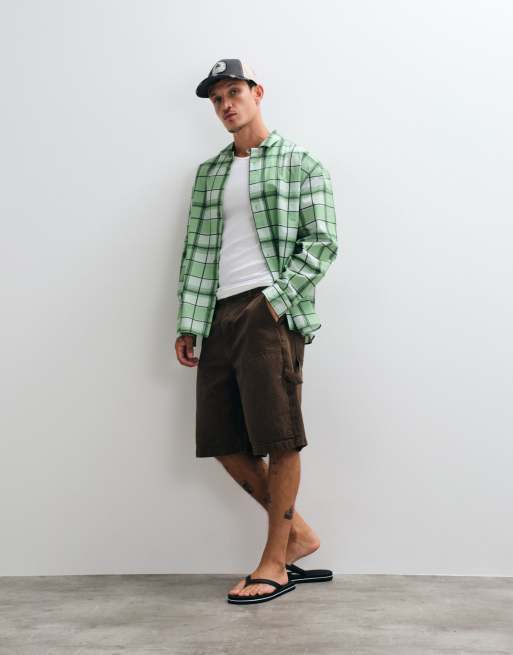 ASOS DESIGN – Loose-Fit-Carpenter-Jorts aus Denim in brauner Waschung , 5 von 5