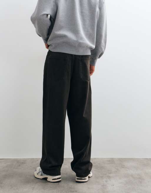 ASOS DESIGN loose jeans in brown, 2 of 5