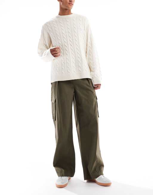 ASOS DESIGN loose pull on cargo pants in khaki green with pleats, 2 of 5