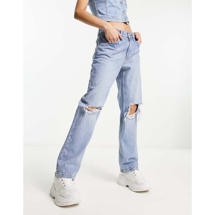 Loose-fit jeans with tears