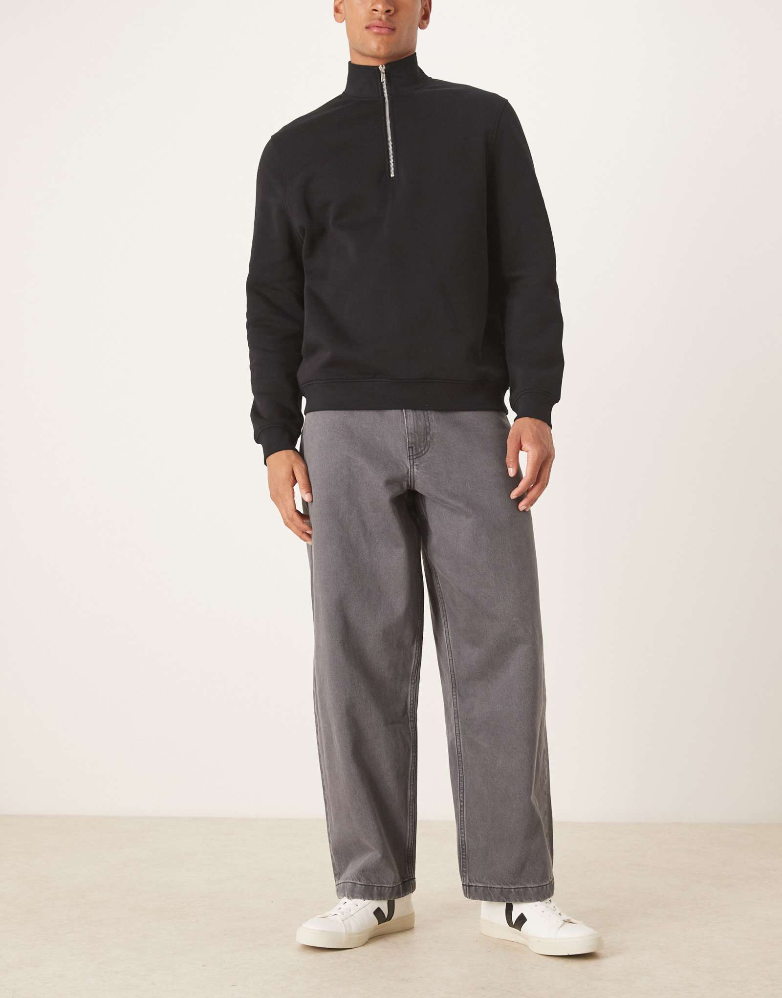 ДИЗАЙНЕРСКИЕ свободные джинсы ASOS с прямыми штанинами серого цвета в стирке