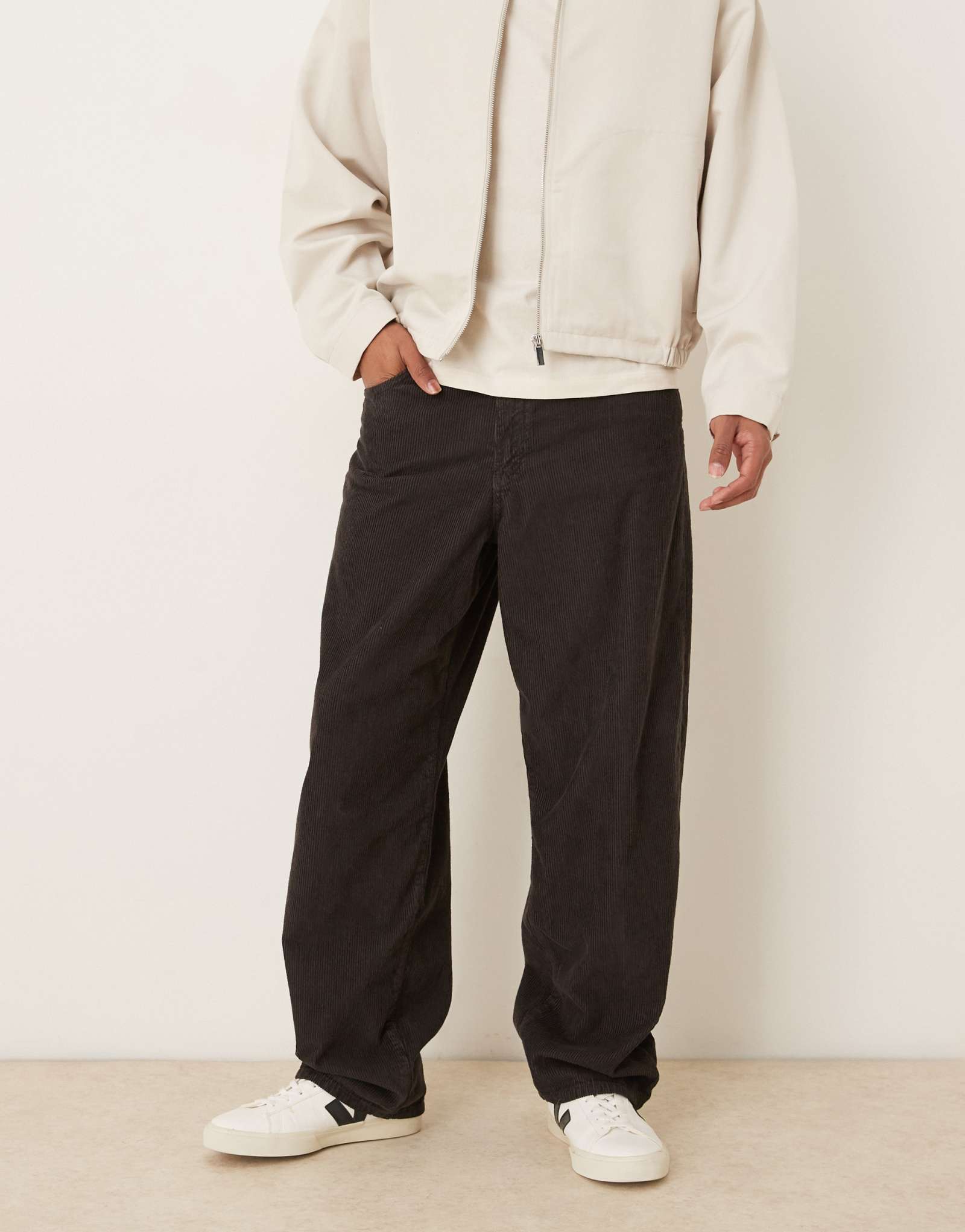 ДИЗАЙНЕРСКИЕ свободные прямые брюки ASOS из коричневого вельвета