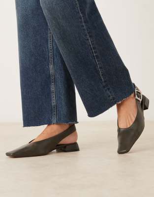 ASOS DESIGN - Loretta - Ballerinas in Khaki mit kantiger Schuhspitze und Fersenriemen-Grün