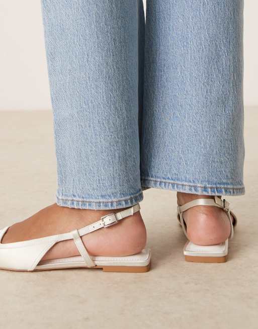 ASOS DESIGN - Lorraine - Ballerines en satin à bride arrière - Ivoire, 4 de 4