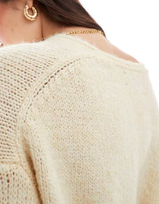 ASOS DESIGN - Losgebreide trui met V-hals en lange pasvorm in crème, 4 van 4