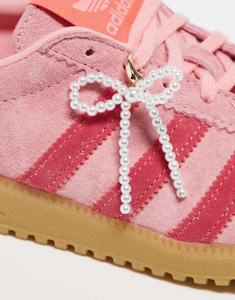 ASOS DESIGN - Lot de 2 breloques pour chaussures et accessoires à breloque nœud orné de perles - view 1