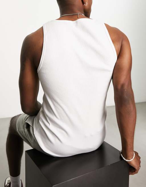 ASOS DESIGN - Lot de 3 débardeurs ras de cou moulants en maille côtelée - Blanc, beige et marine, 4 de 4