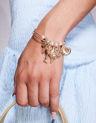 ASOS DESIGN - Lot de deux bracelets joncs à charms thème marin - Doré