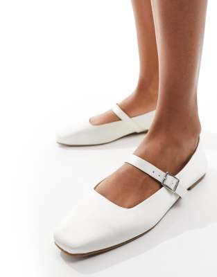 ASOS DESIGN - Lottie - Mary-Jane-Ballerinas in Elfenbein-Weiß